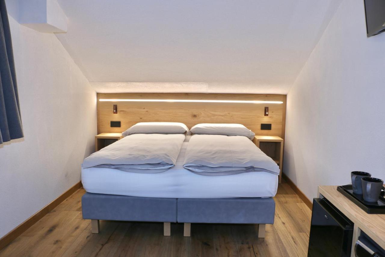 Double Room,1377132233:JPEG