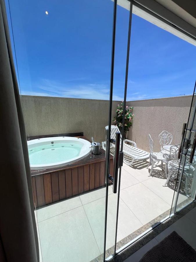 Deluxe Suite Spa Bath