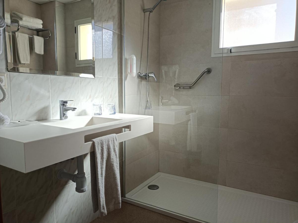 Large Twin Room