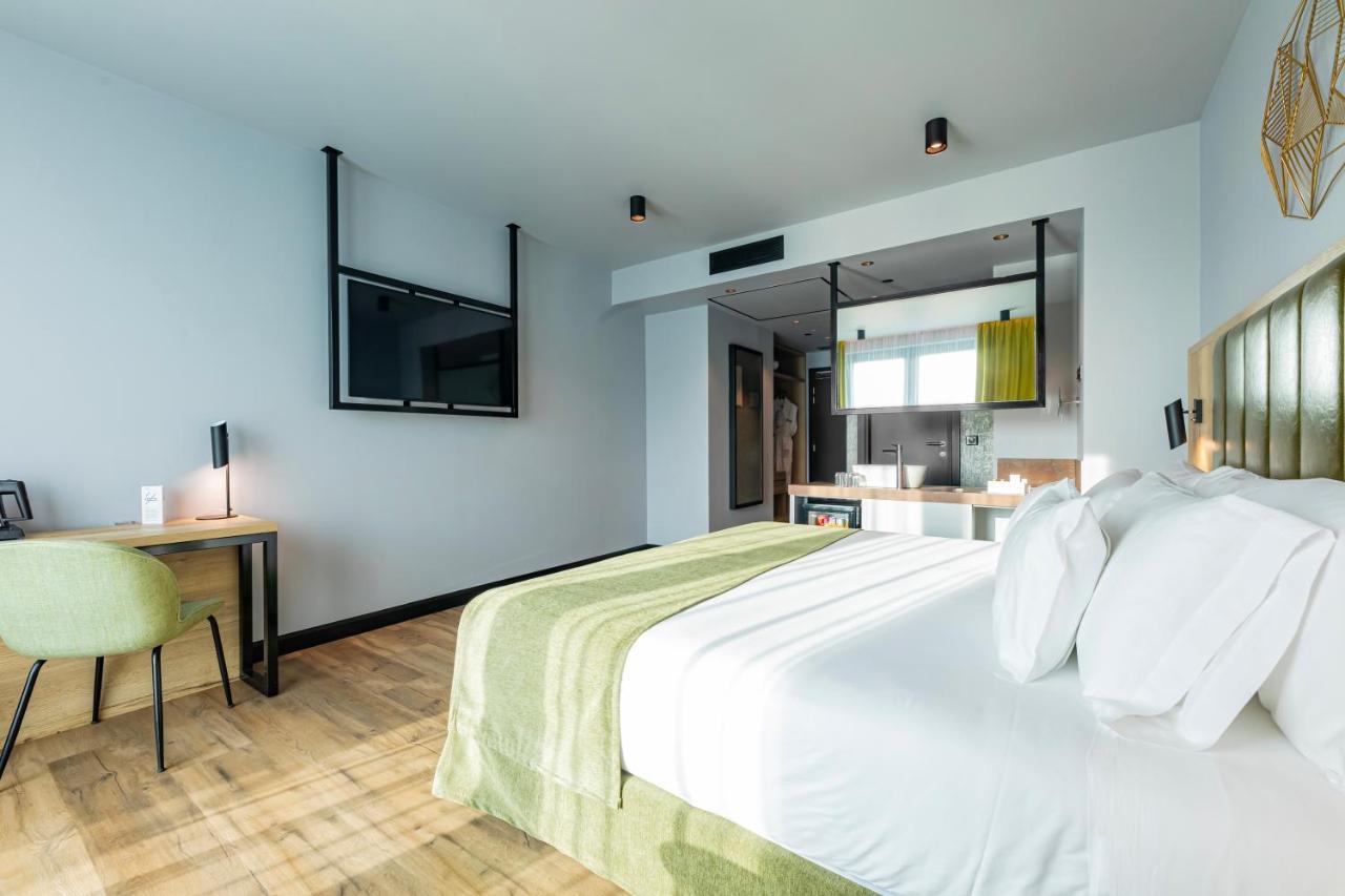 Deluxe King Room View