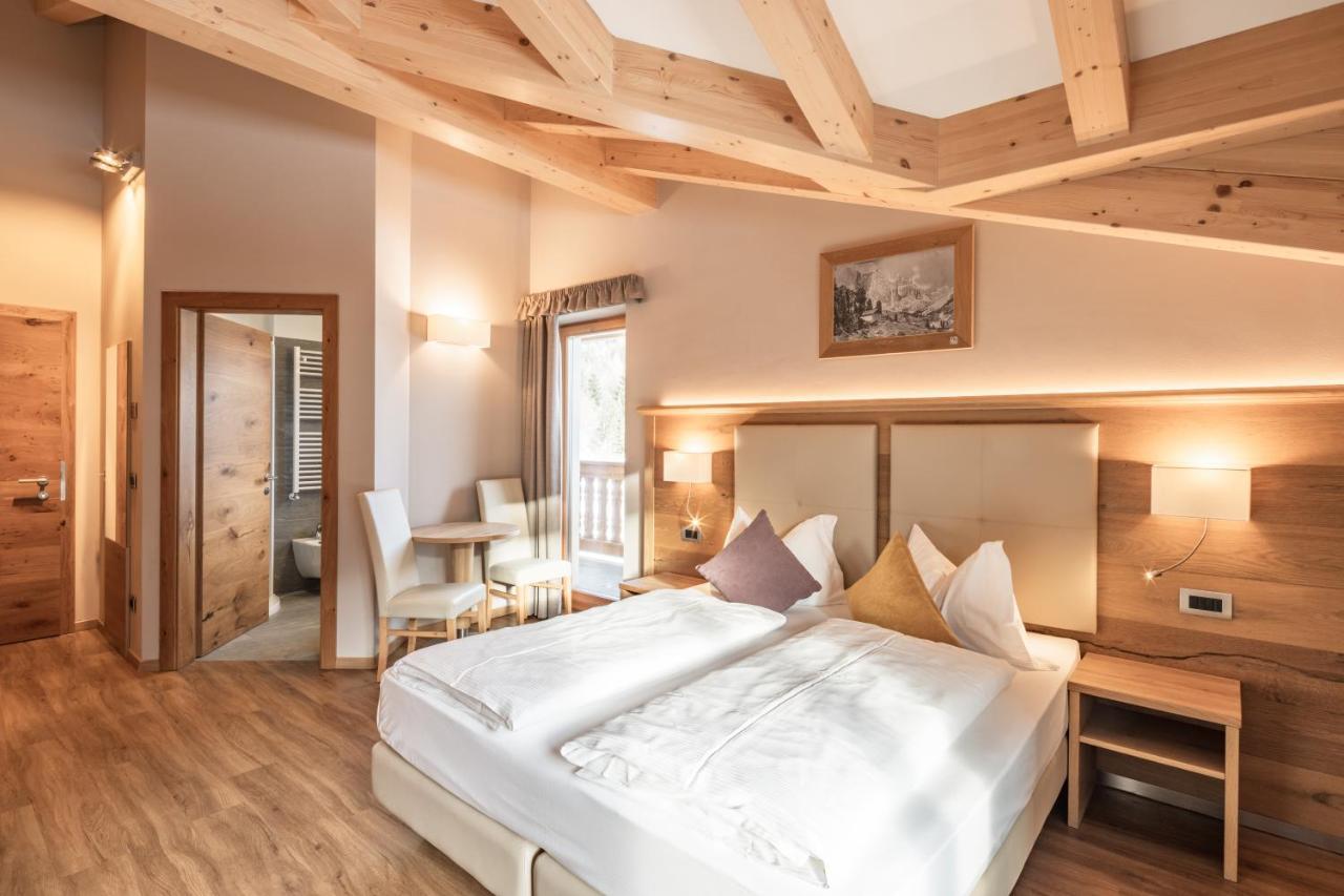 Double or Twin Room Mountain View