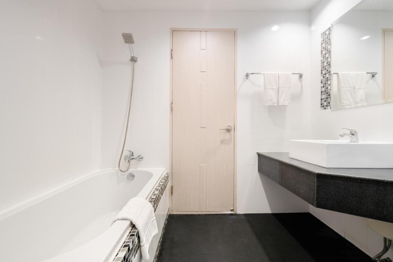 Two-Bedroom Suite