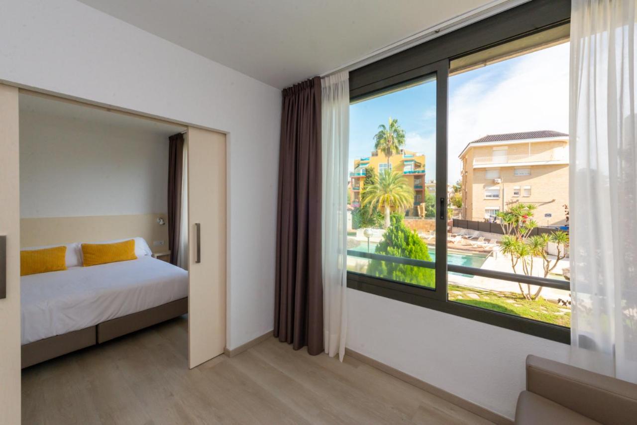 Apartment with Pool View,1341815966:JPEG