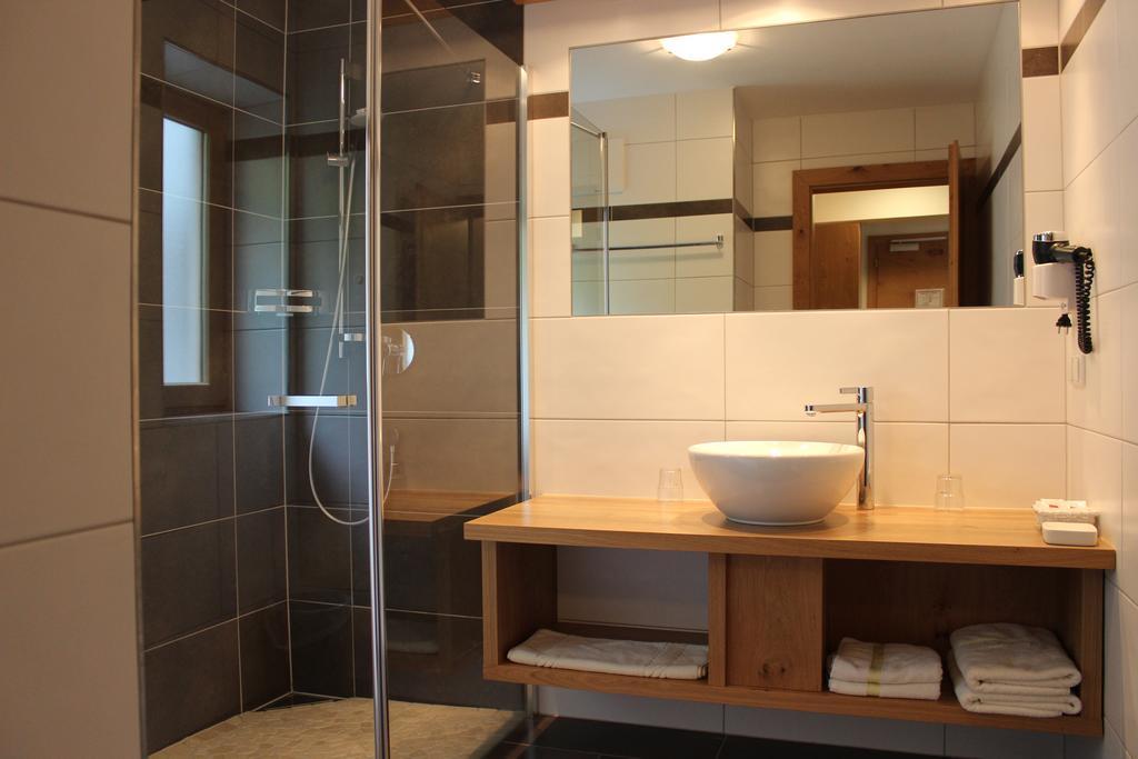 Superior One-Bedroom Apartment
