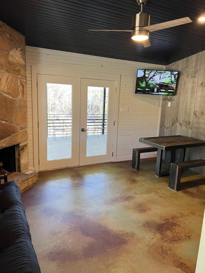 One-Bedroom Cottage