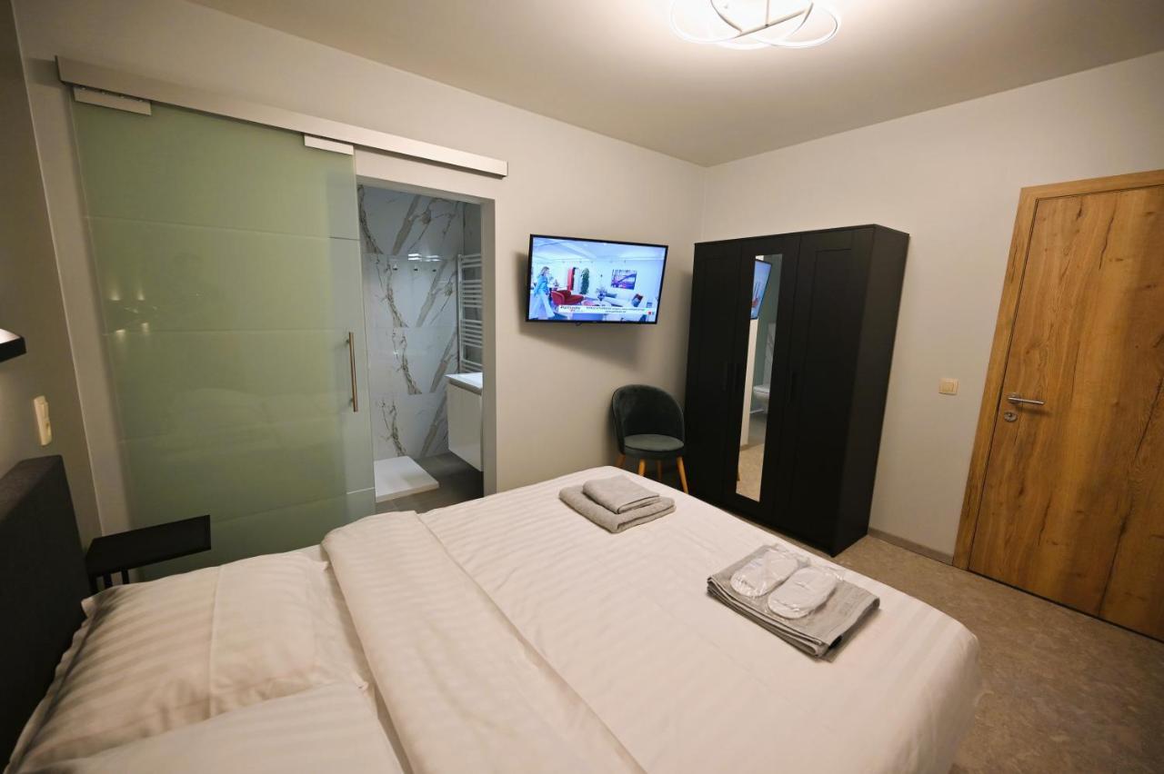 Standard King Room,1343873348:JPEG