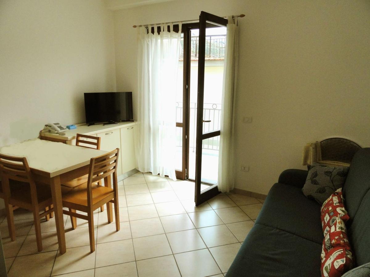 Standard Apartment,1344582707:JPEG