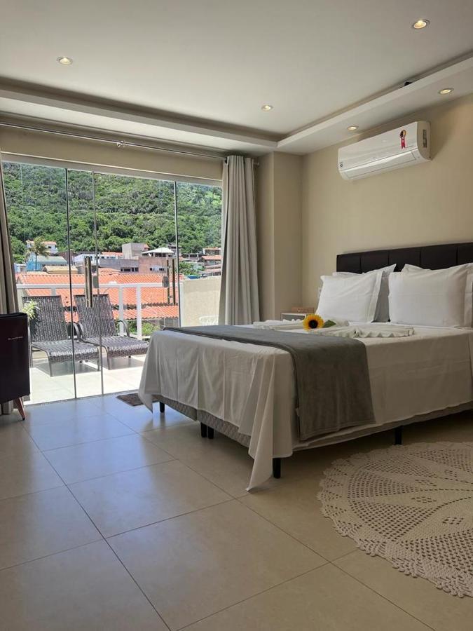 Deluxe Suite Spa Bath