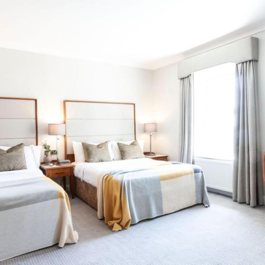 Twin Room,1645009091:JPEG
