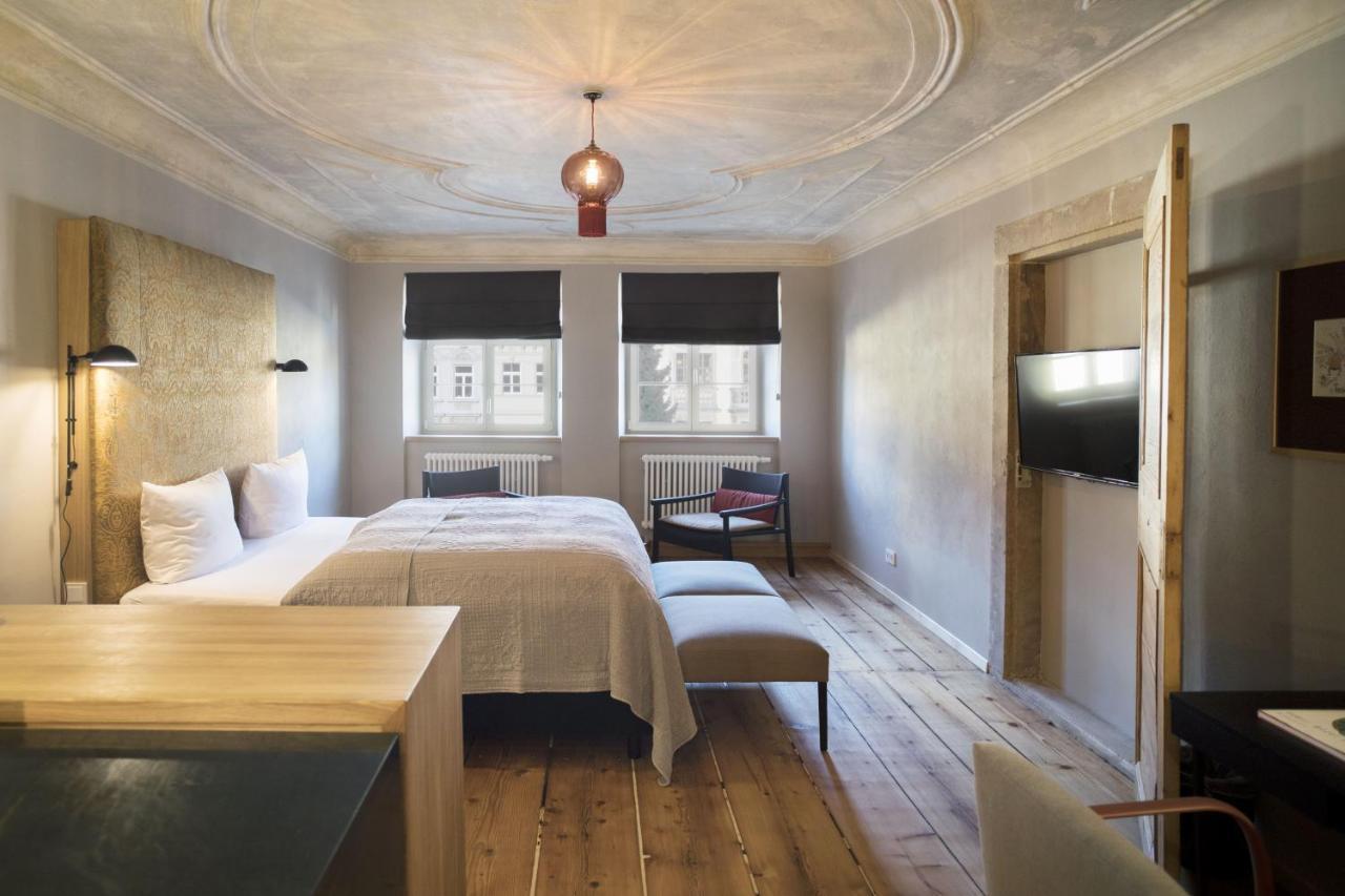 Superior "En Suite" L Marktblick