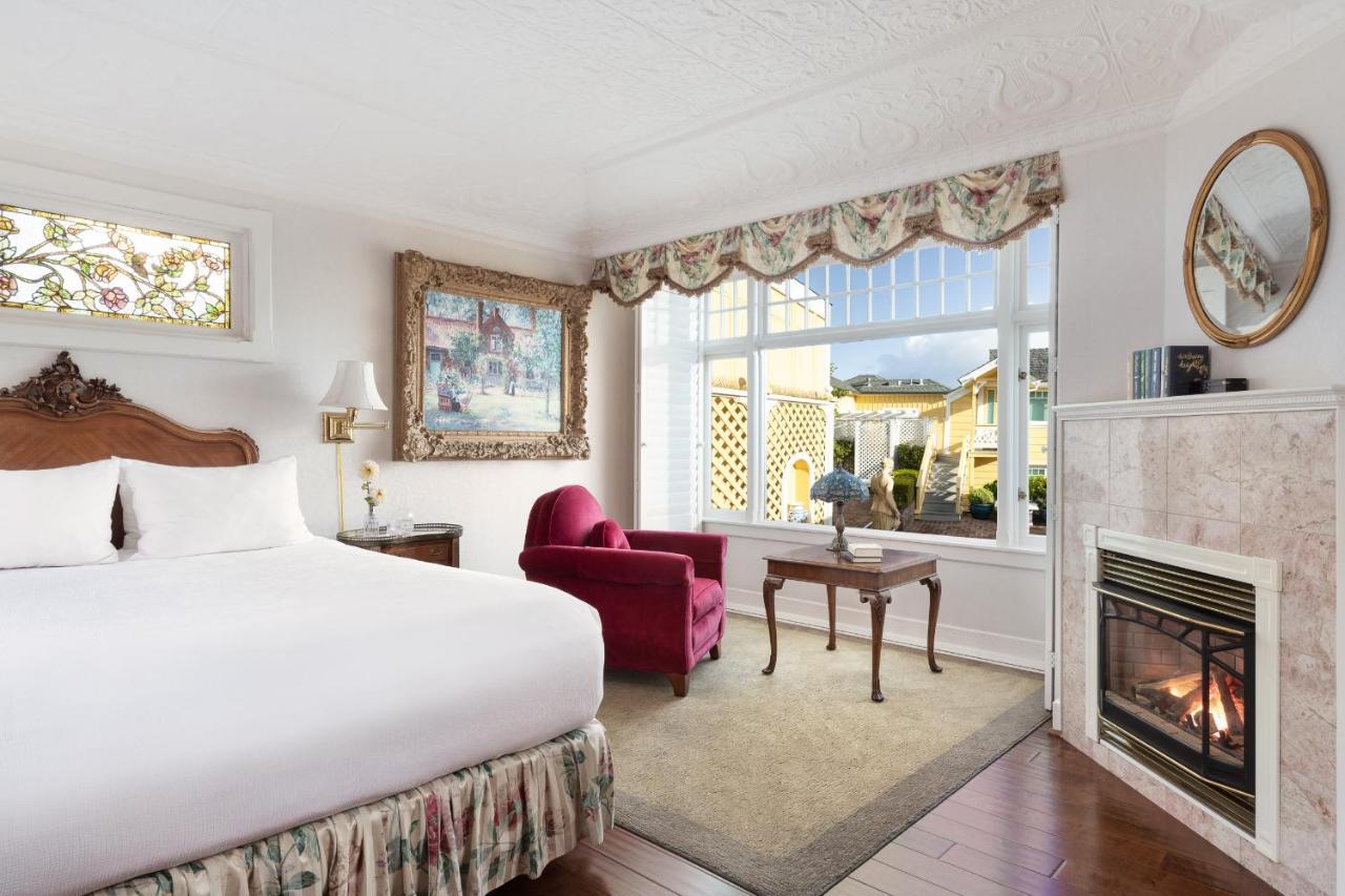 Deluxe Double Room Bath