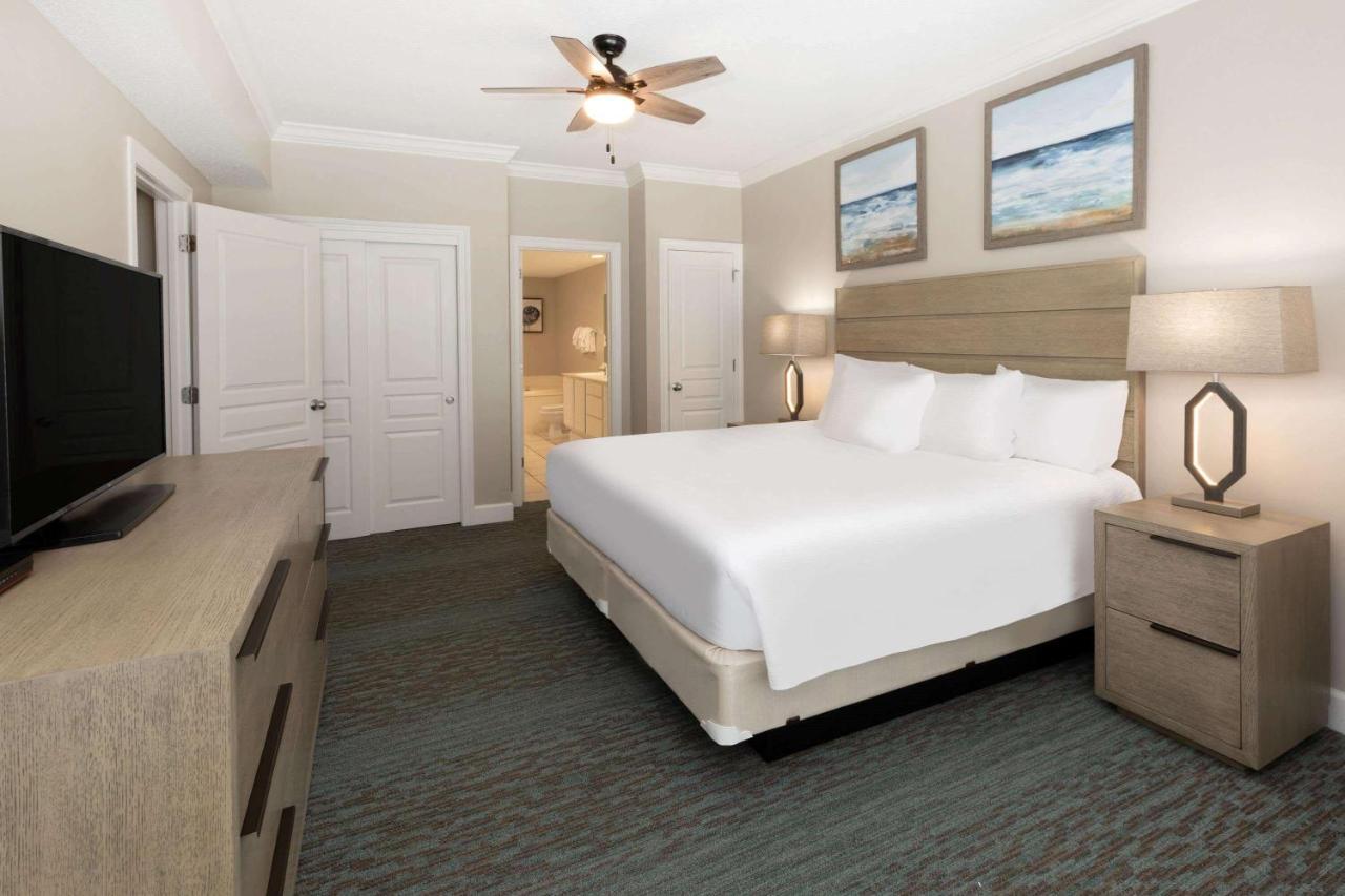 One-Bedroom King Apartment Ocean View Non-Smoking