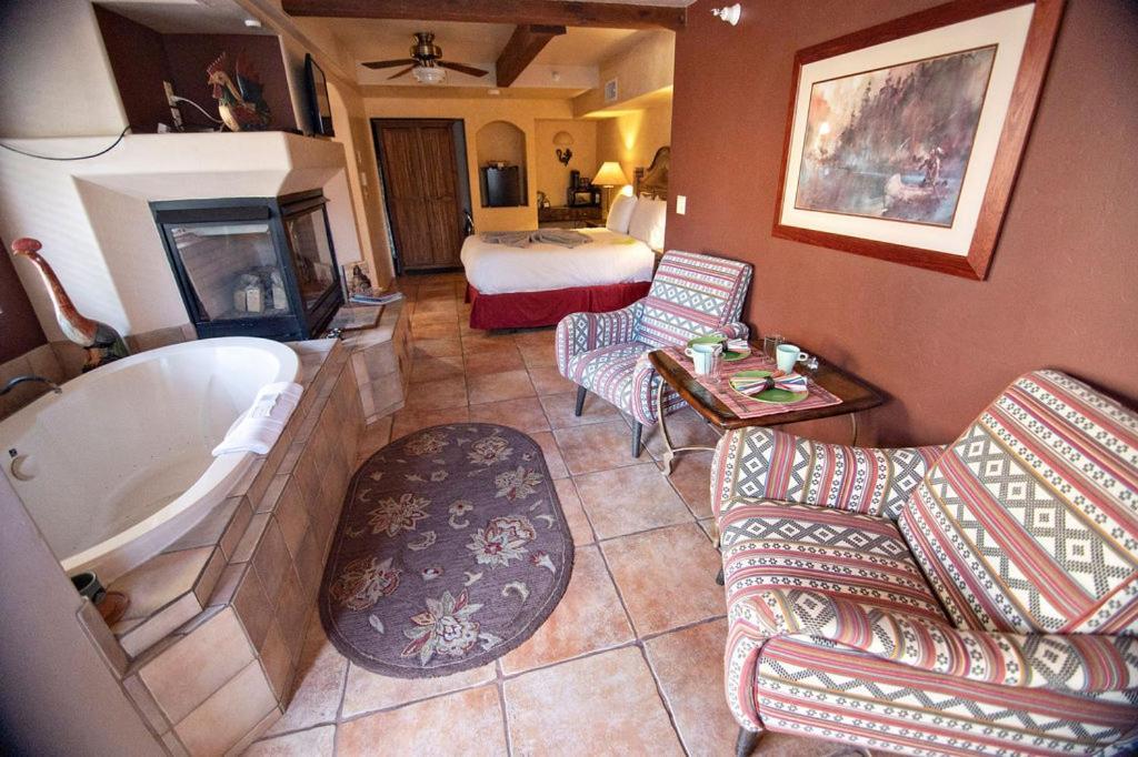 Santa Fe Room Queen