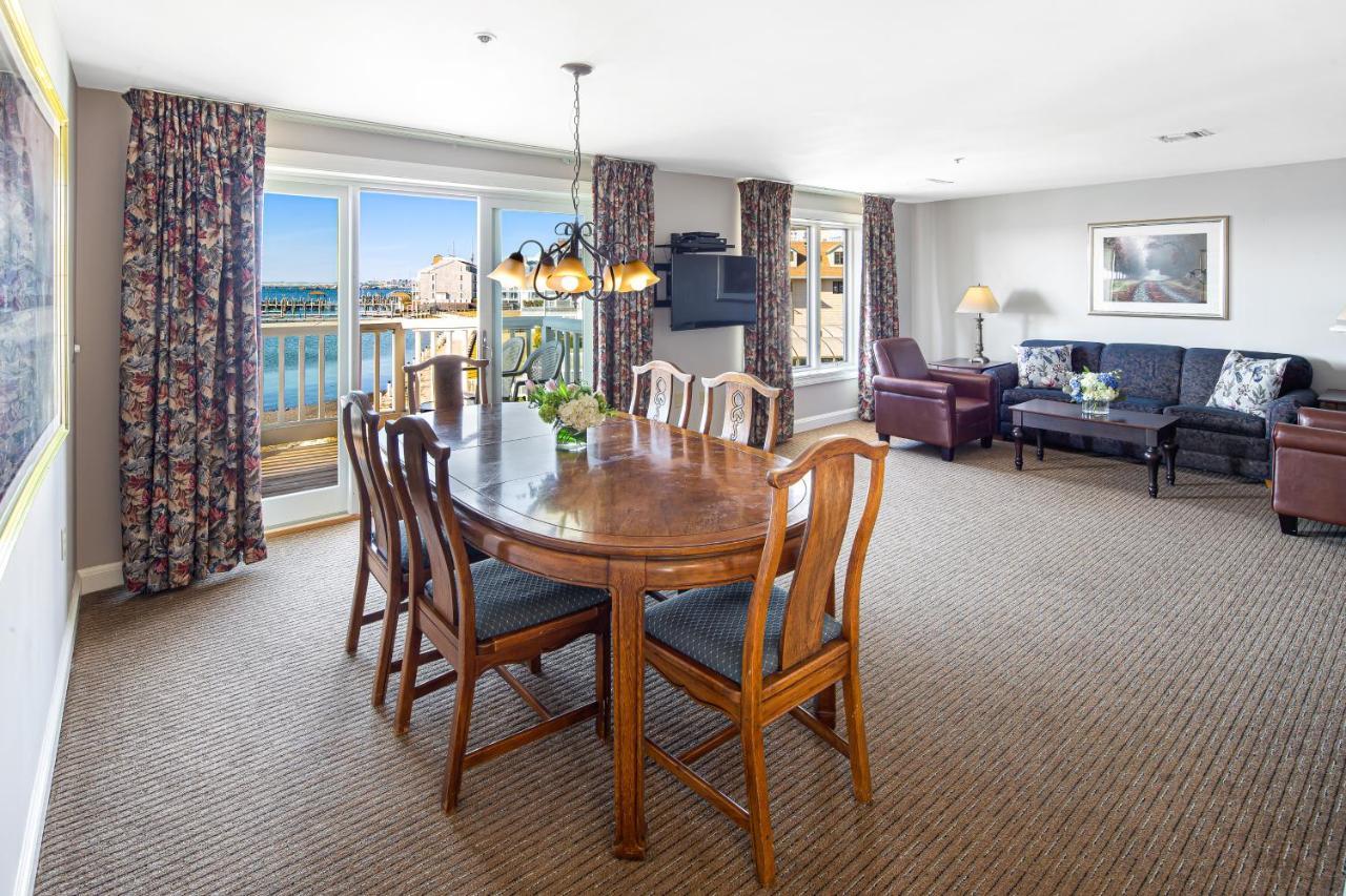 Two-Bedroom Suite
