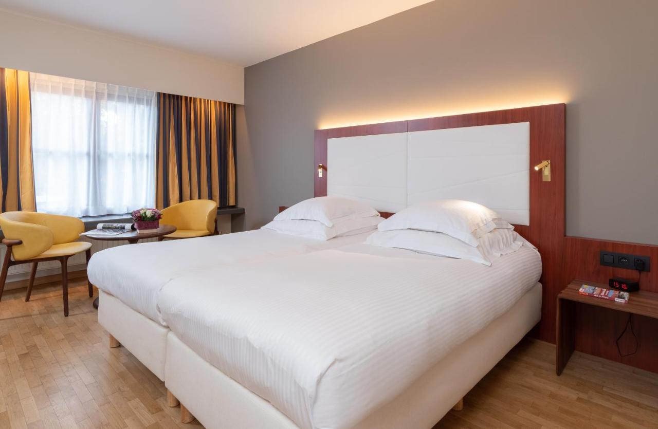Superior Double or Twin Room Canal View