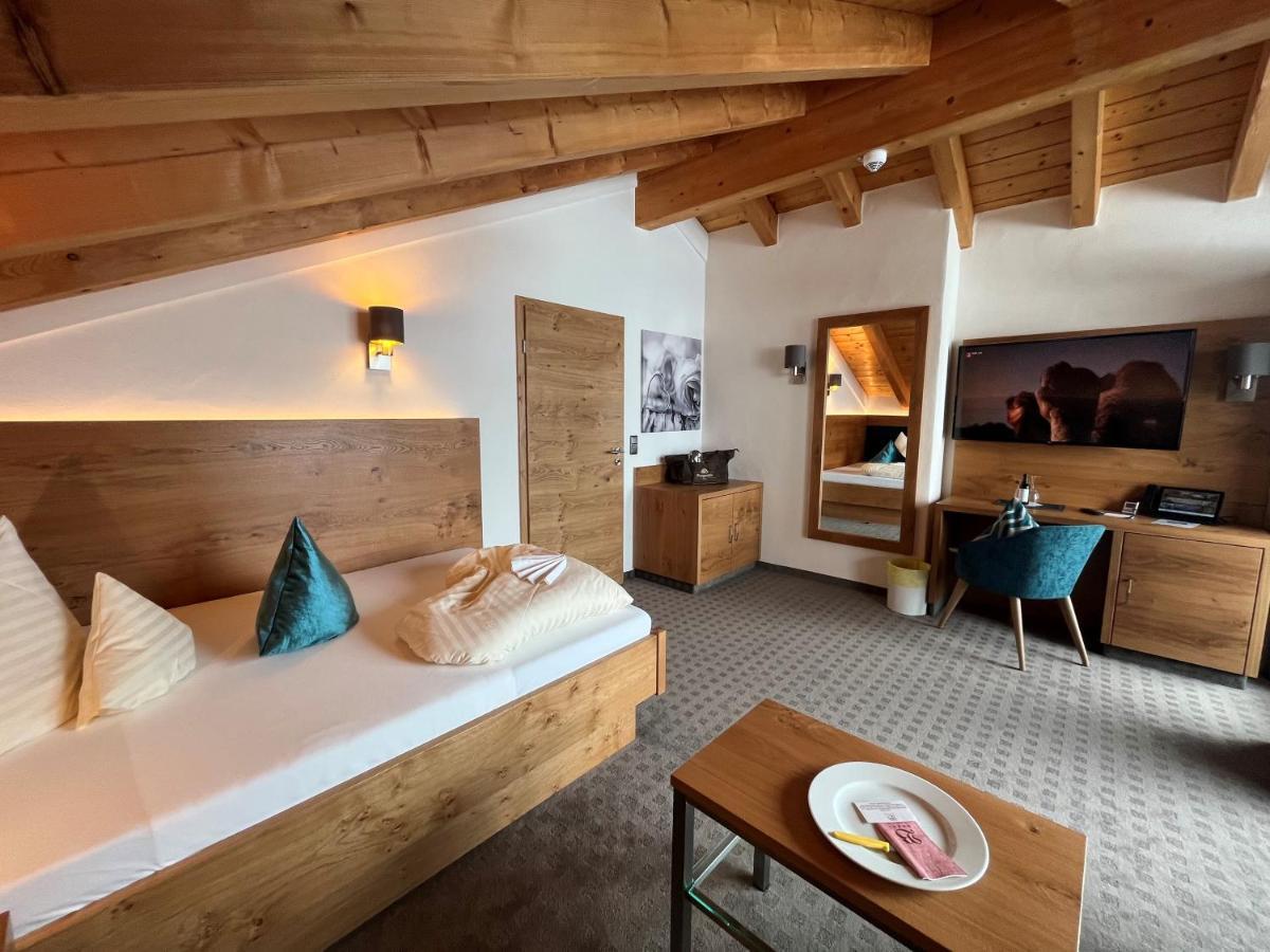 Single Room Balcony