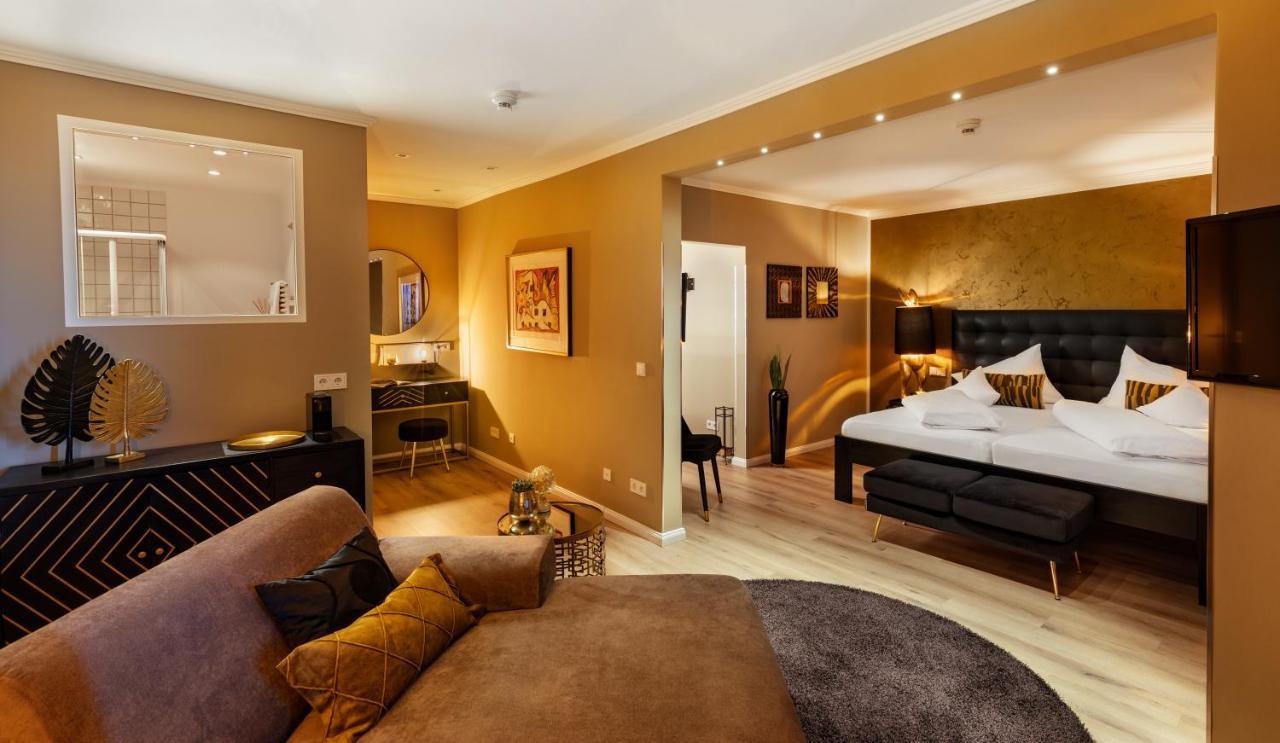 Junior Suite Lake Mountain View