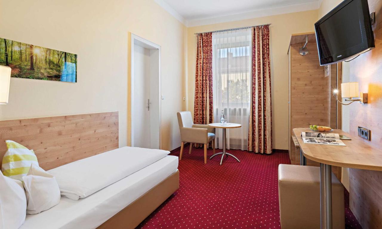 Budget Single Room