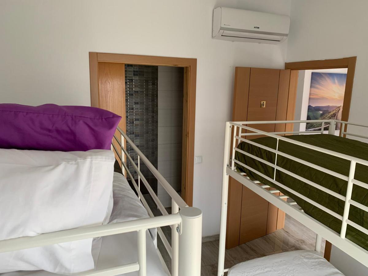 Cama Individual em Dormitório Feminino