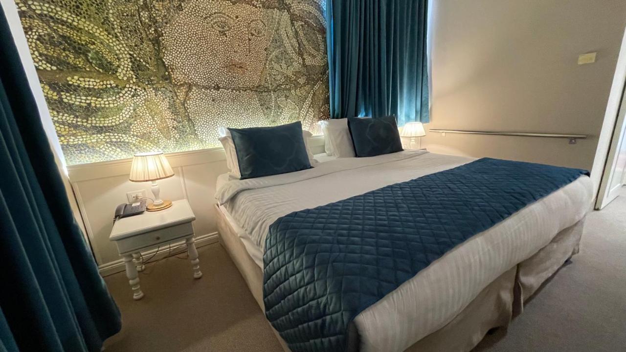 Double or Twin Room Disability Access