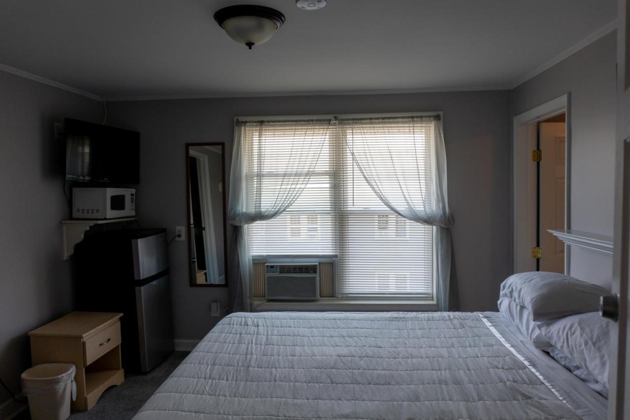 Queen Room Two Queen Beds