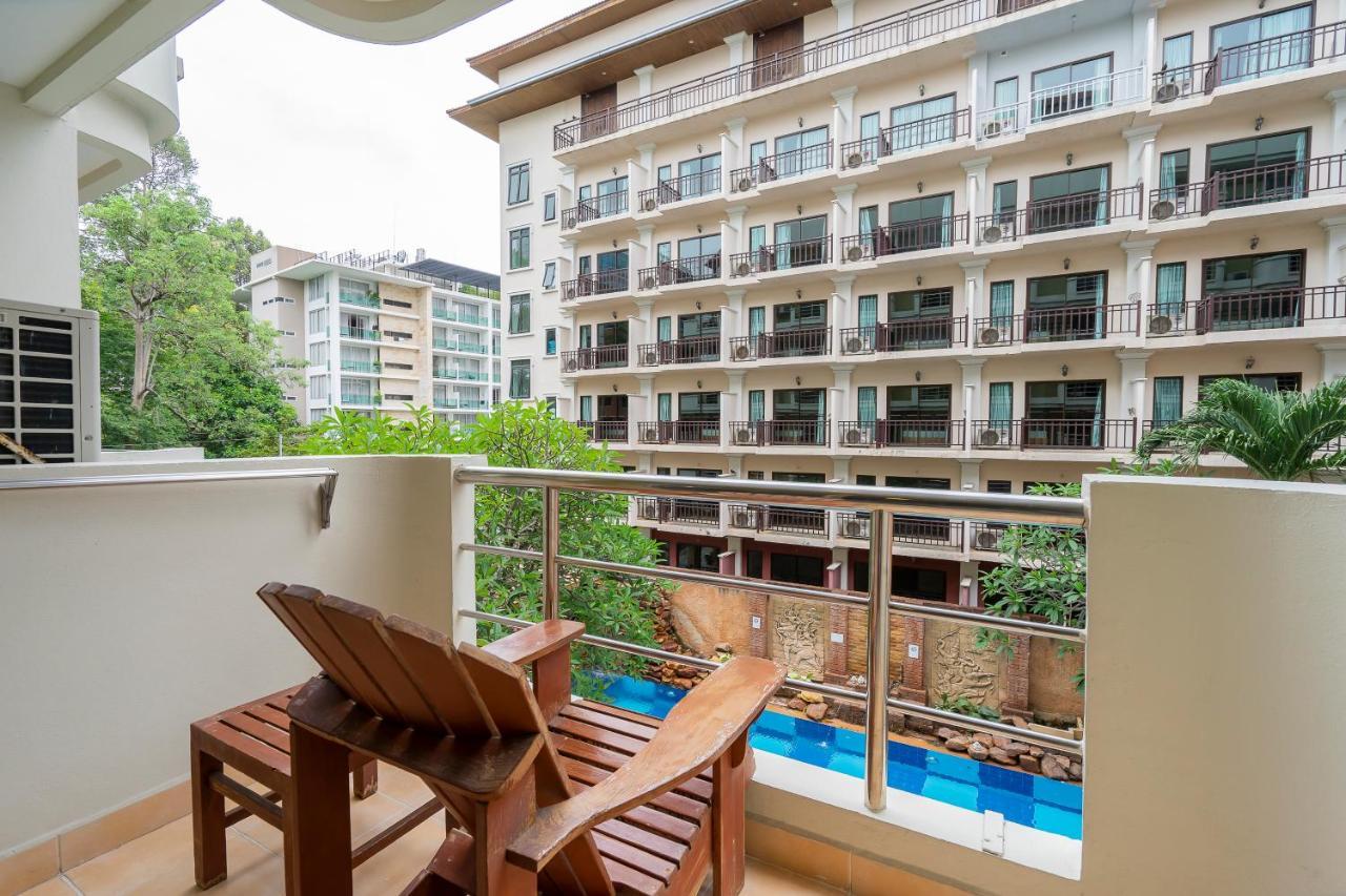 Double Room Pool View