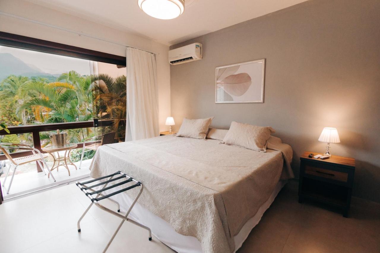 Superior Connecting Suite Pool View