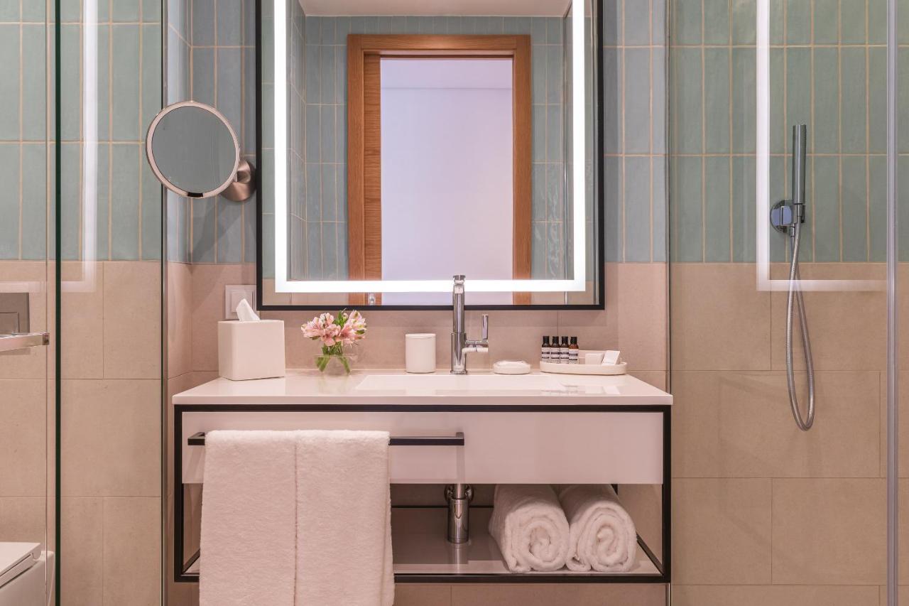 Quarto Twin Standard