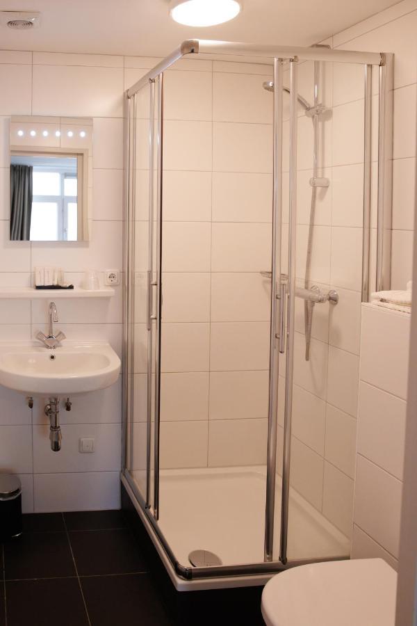 Basic Double Room
