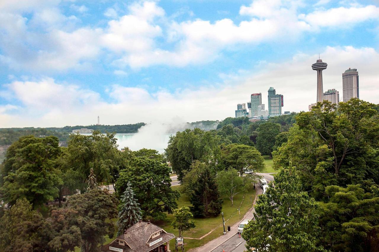 Niagara Parks View Guest room Queen