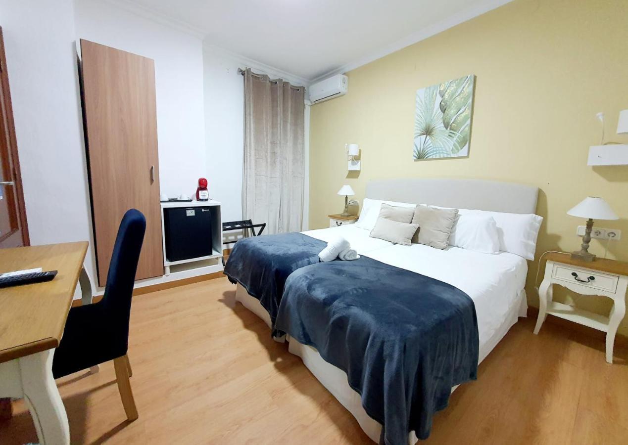 Interior Economy Twin Room