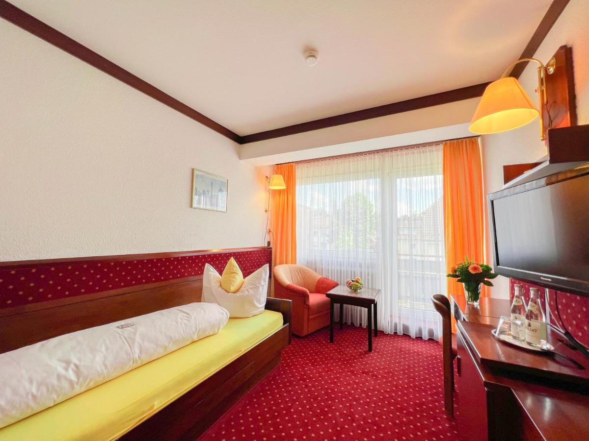 Single Room Balcony