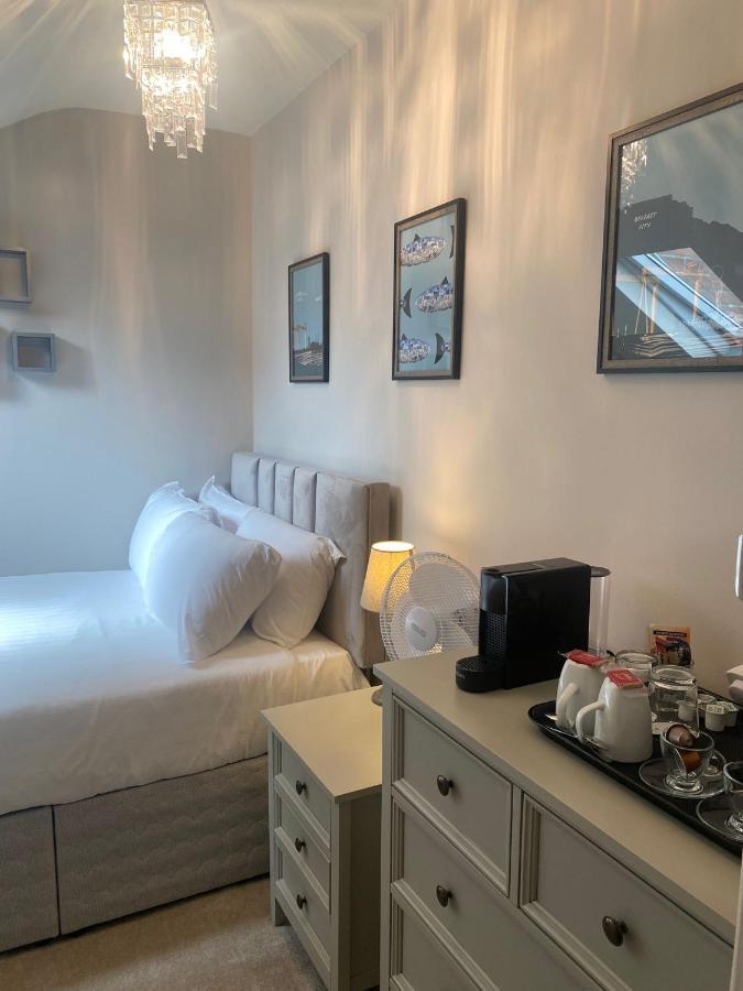 Double Room Private External Bathroom