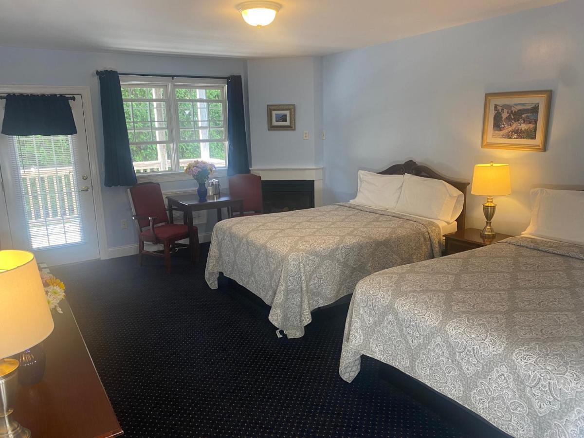 Deluxe Queen Room Balcony