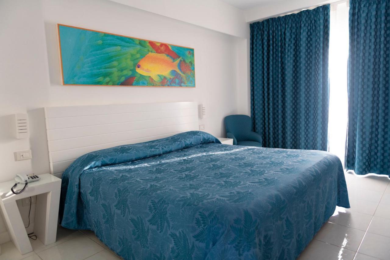 Comfort Double or Twin Room Sea View