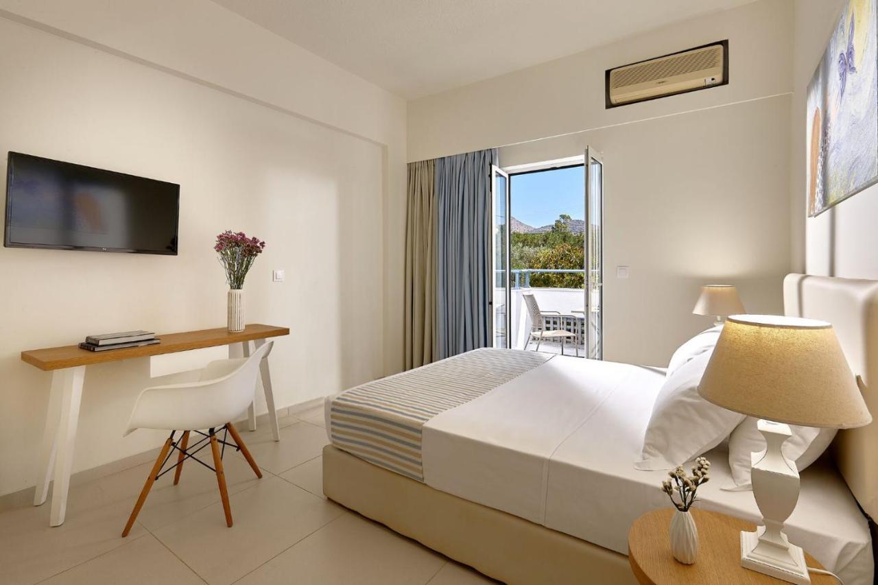 Double or Twin Room Garden View