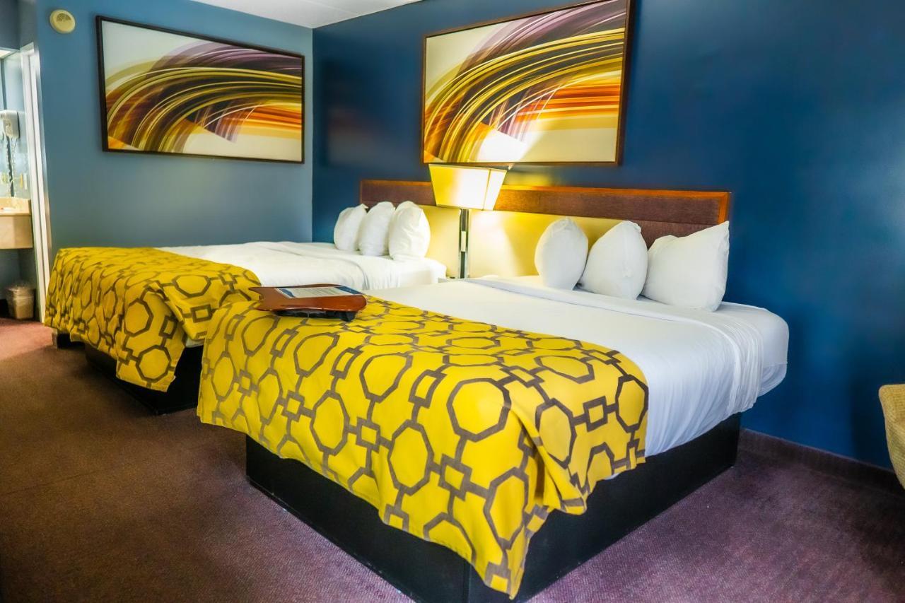 Queen Room Two Queen Beds Non-Smoking