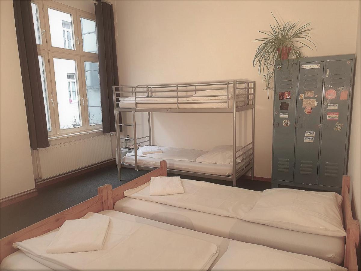 Bed 4-Bed Mixed Dormitory Room