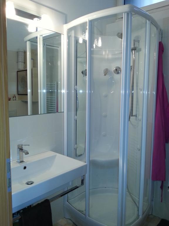 Double Room Private External Bathroom