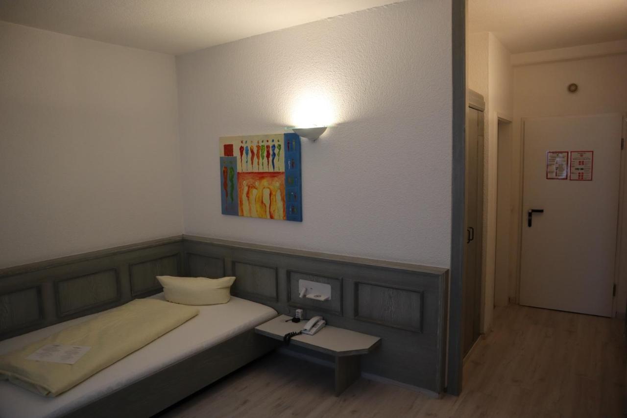 Economy Single Room