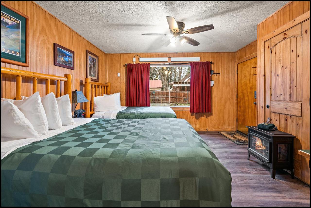 Bungalow #7