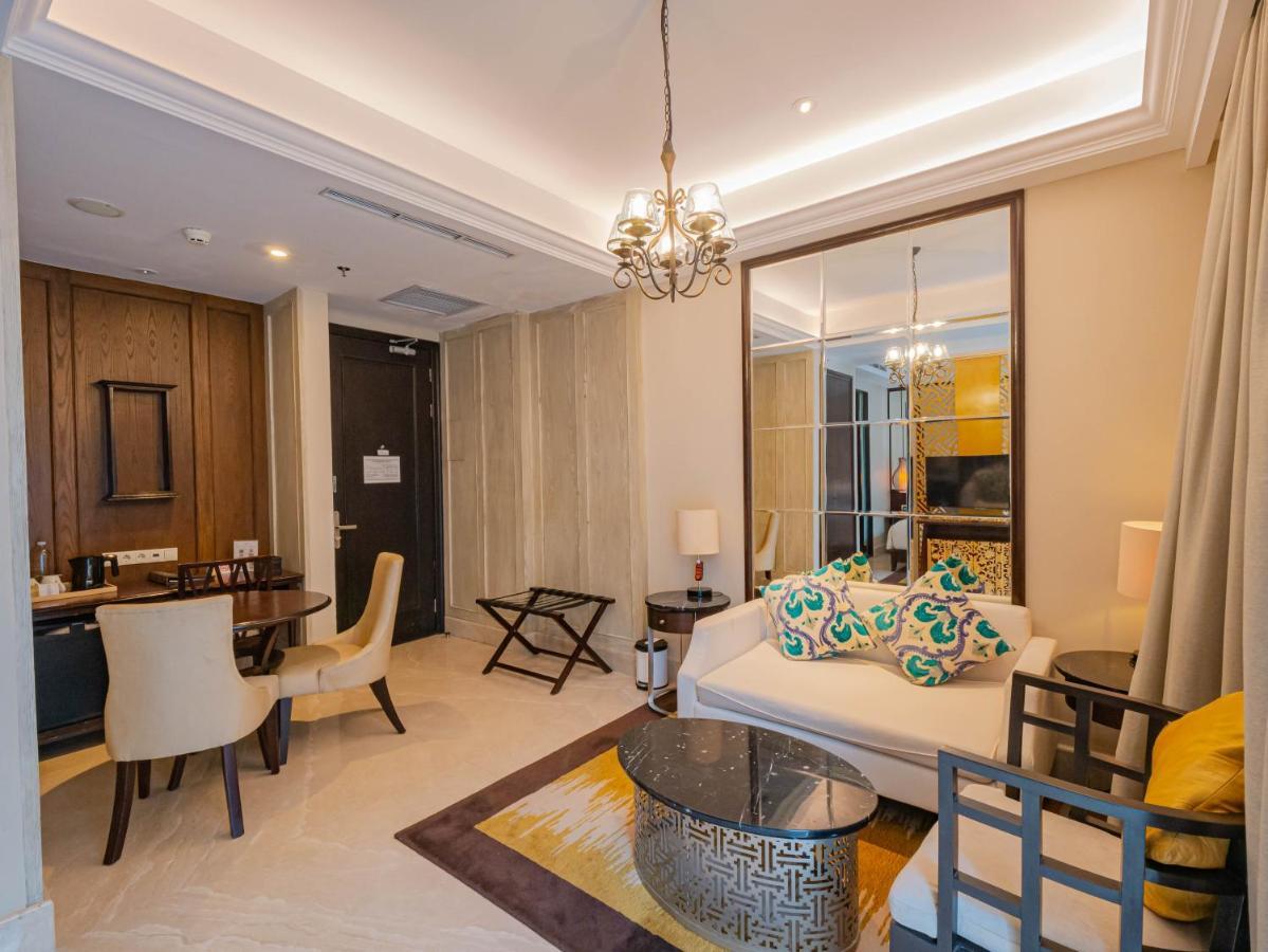 Premier Pool Access Room Daily Minibar