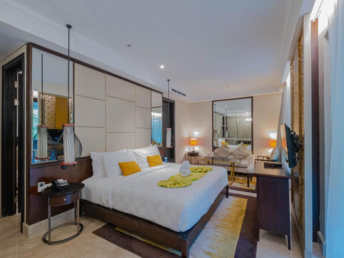 Premier Pool View Room Daily Minibar