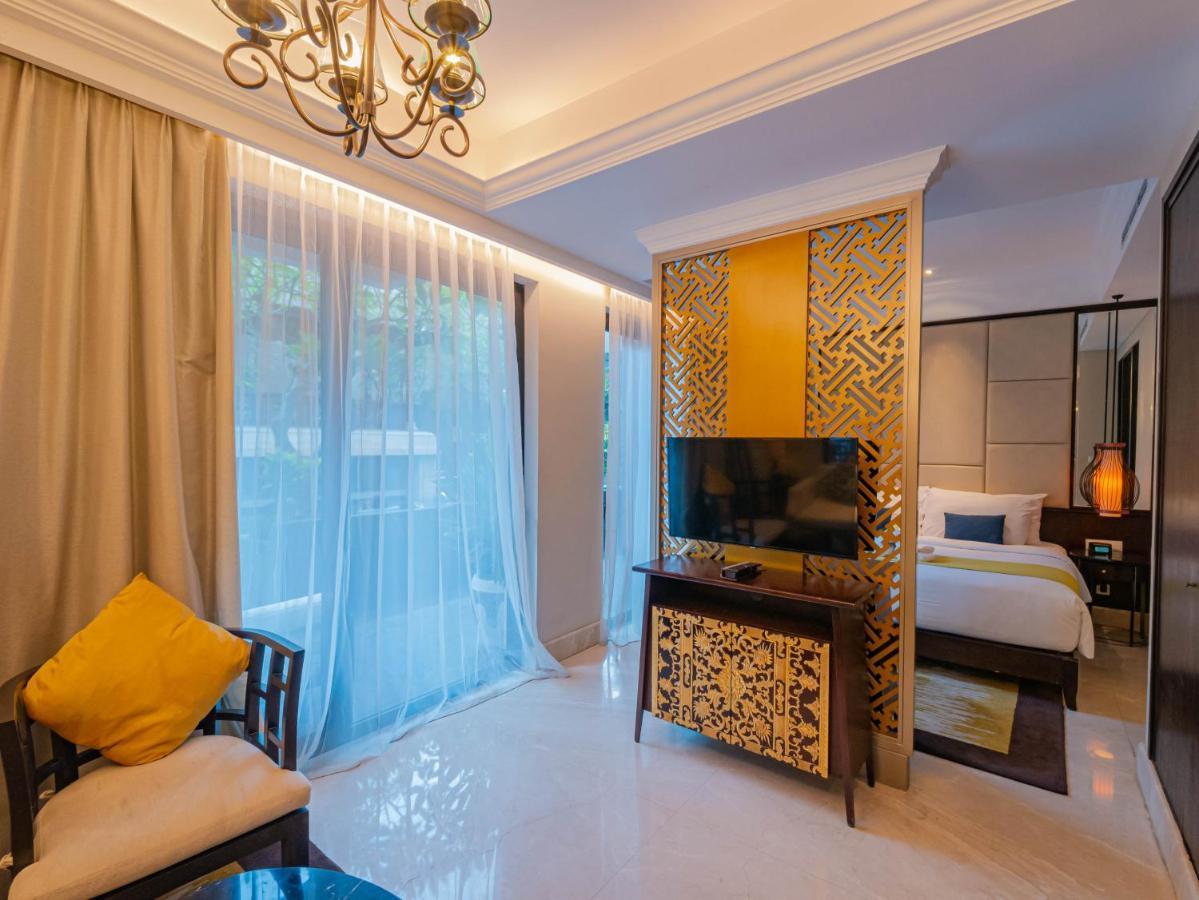 Premier Pool Access Room Daily Minibar