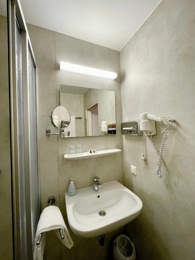 Premium Queen Room