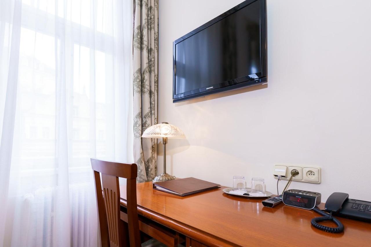 Double or Twin Room Bella Building