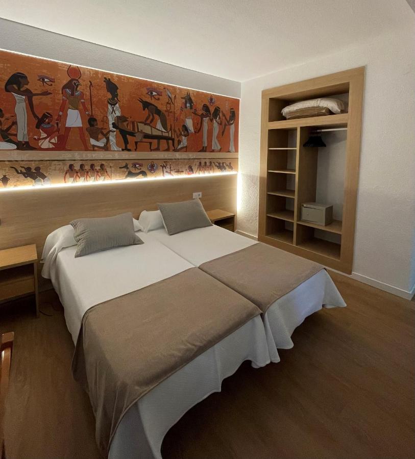Double or Twin Room Balcony