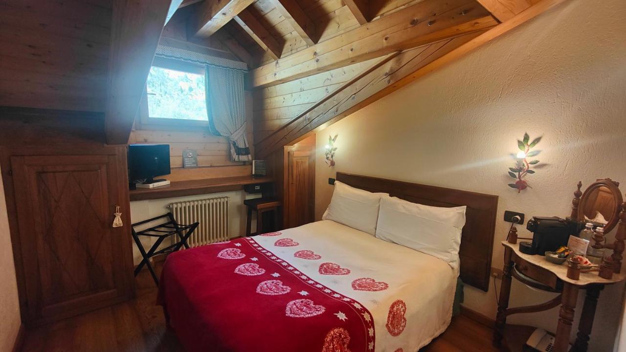 Single Room,1356064757:JPEG