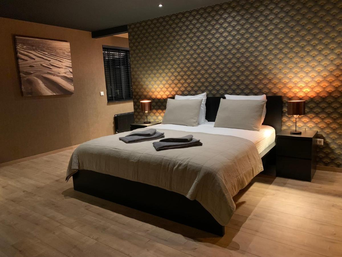 Deluxe Suite Spa Bath