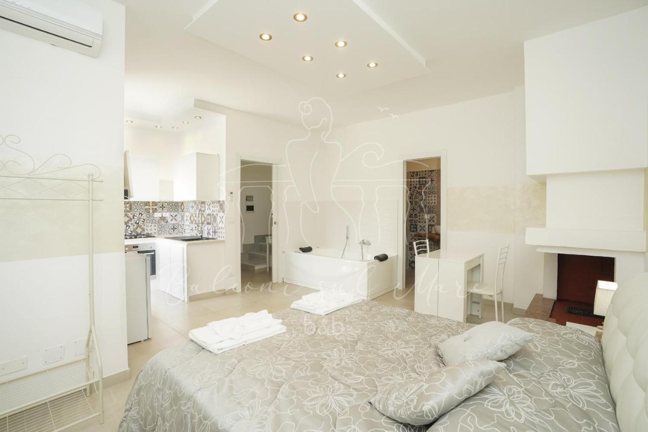 Studio Spa Bath
